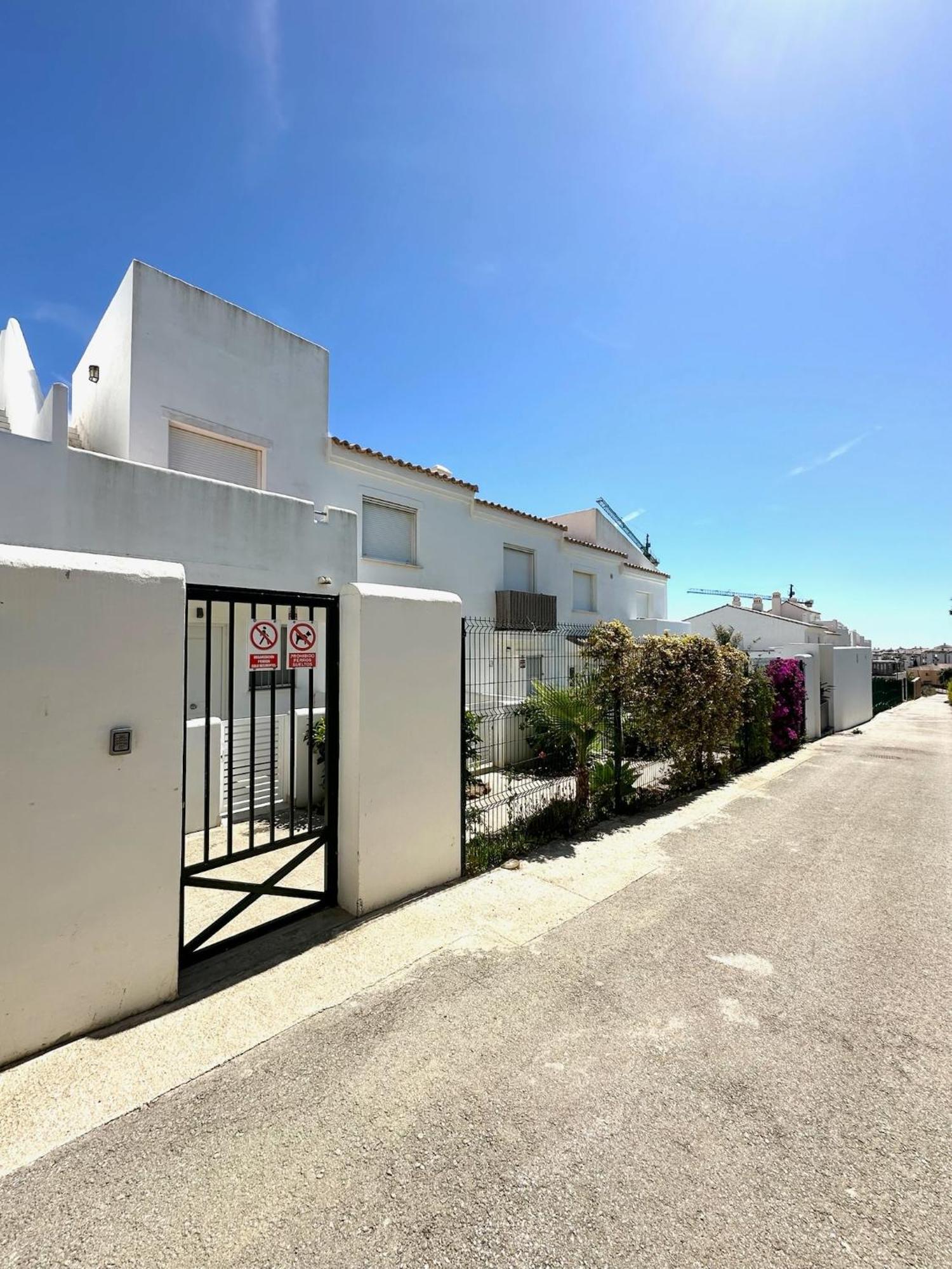 Casa Con Piscina A 500m Playa Hébergement de vacances