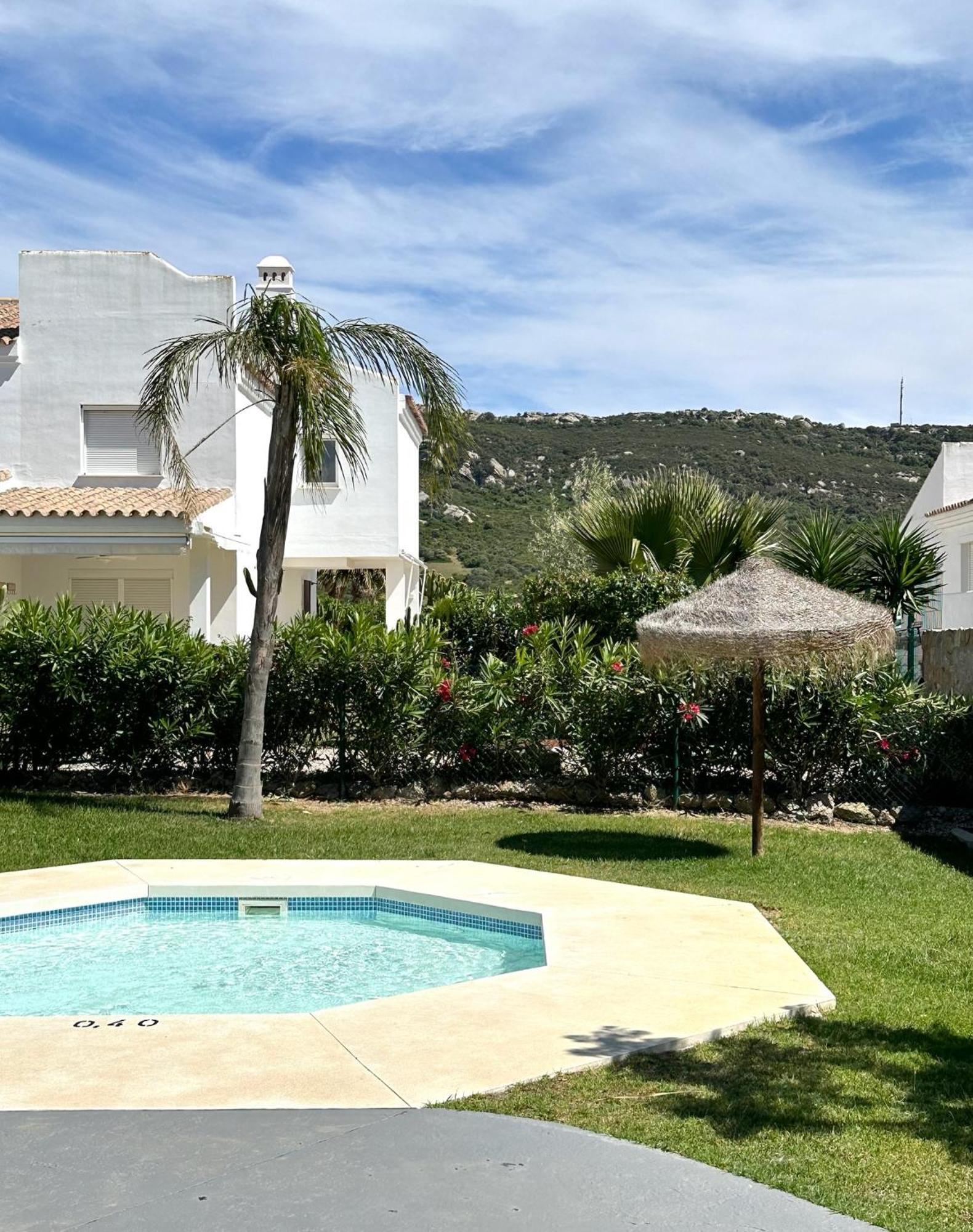Hébergement de vacances Casa Con Piscina A 500m Playa Zahara de los Atunes